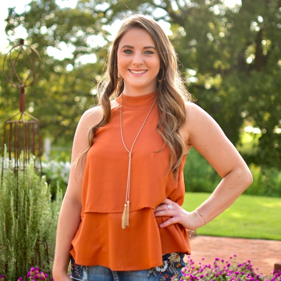 Meet your Posher, Emily - Picture 1 of 1